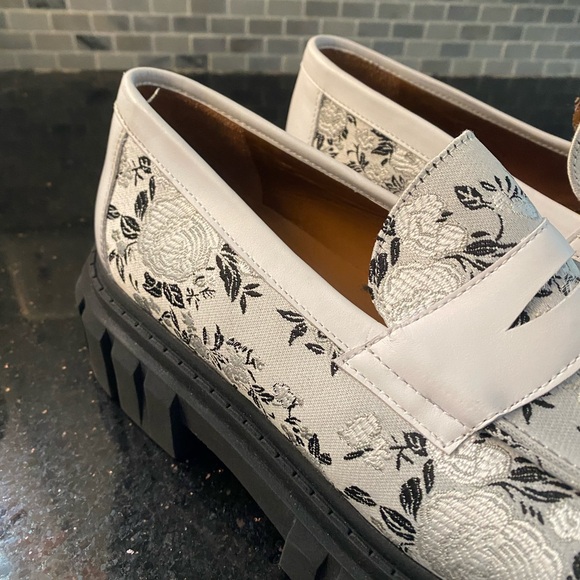 Taft Women’s Flora Loafer in Eden Blanc - NWOT Size 42 - Picture 3 of 11